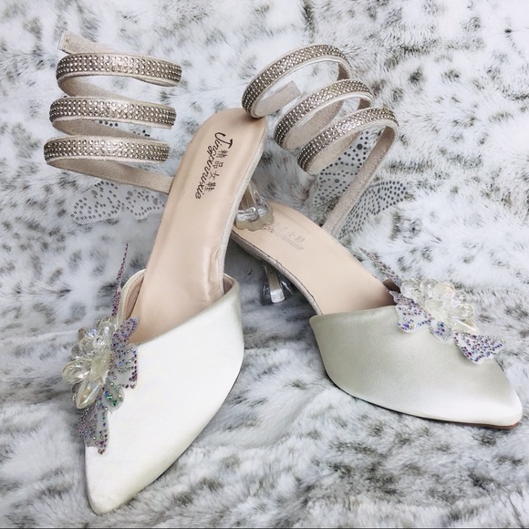 Butterfly Rhinestone & Crystal Pumps - Picture 3 of 9